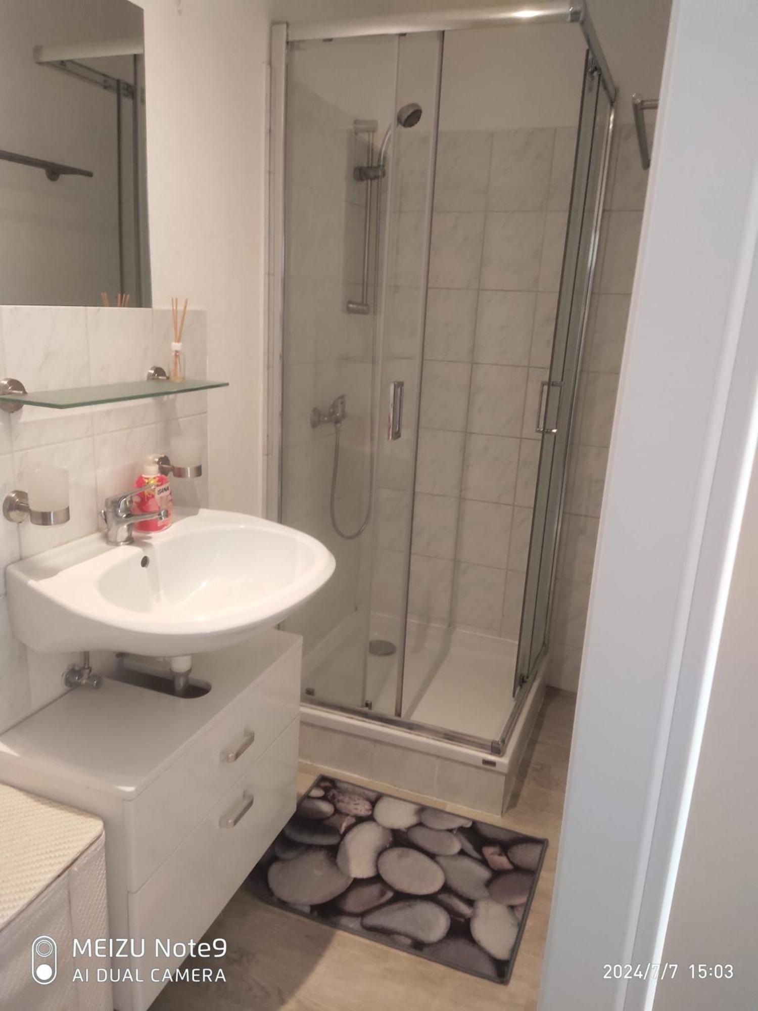 Familienappartement In Zentrum Шверин Экстерьер фото